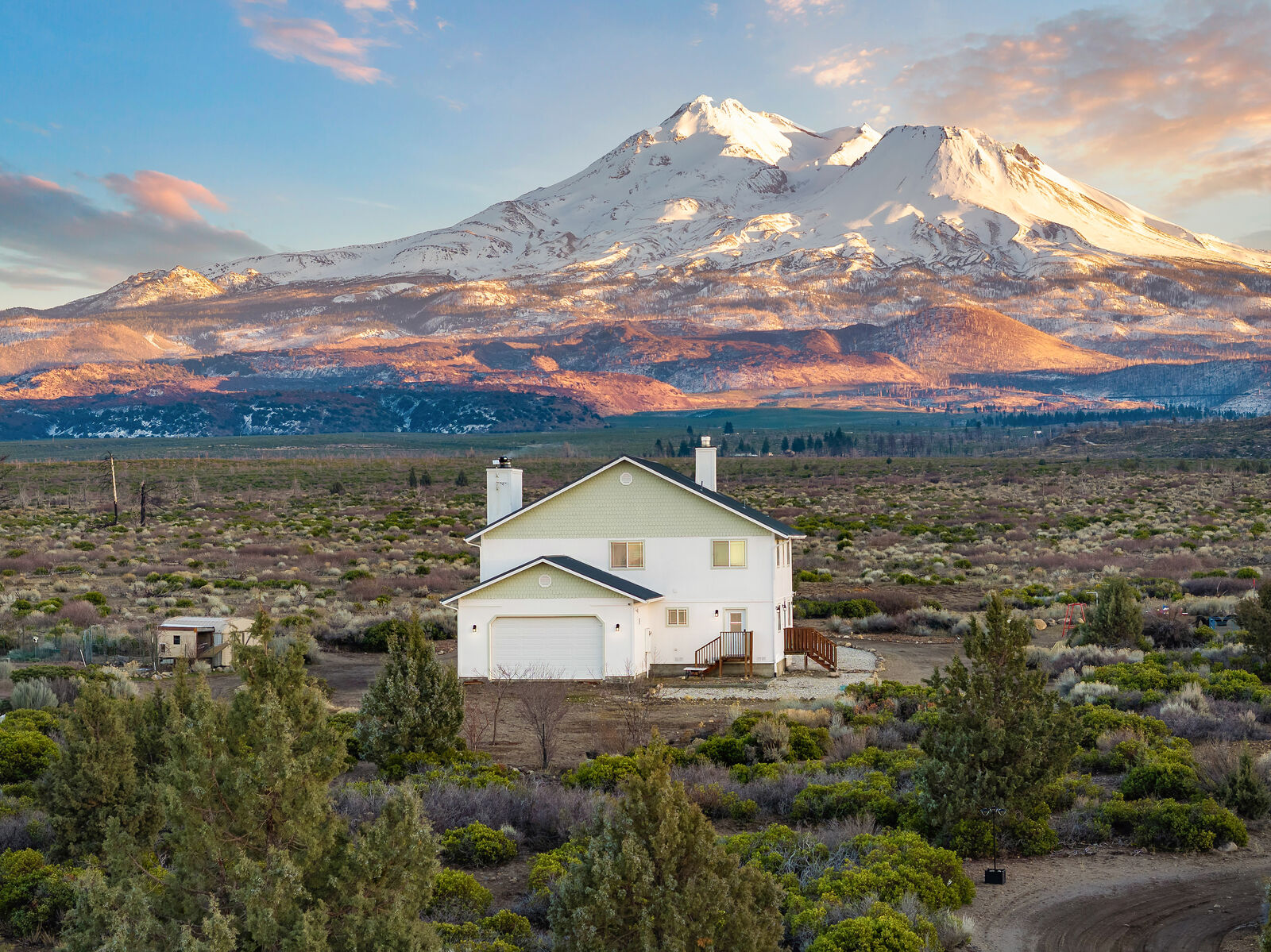 Mount Shasta sunset views